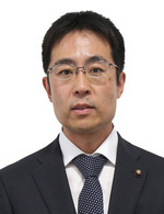 山本 竜児 田辺市議会議員の正面からの写真