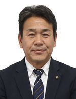 橘 智史 田辺市議会議員の正面からの写真