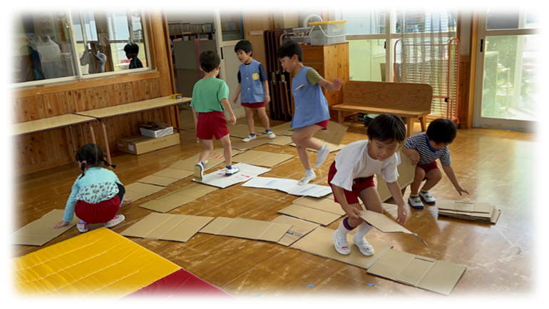 迷路の道をつなげていく写真