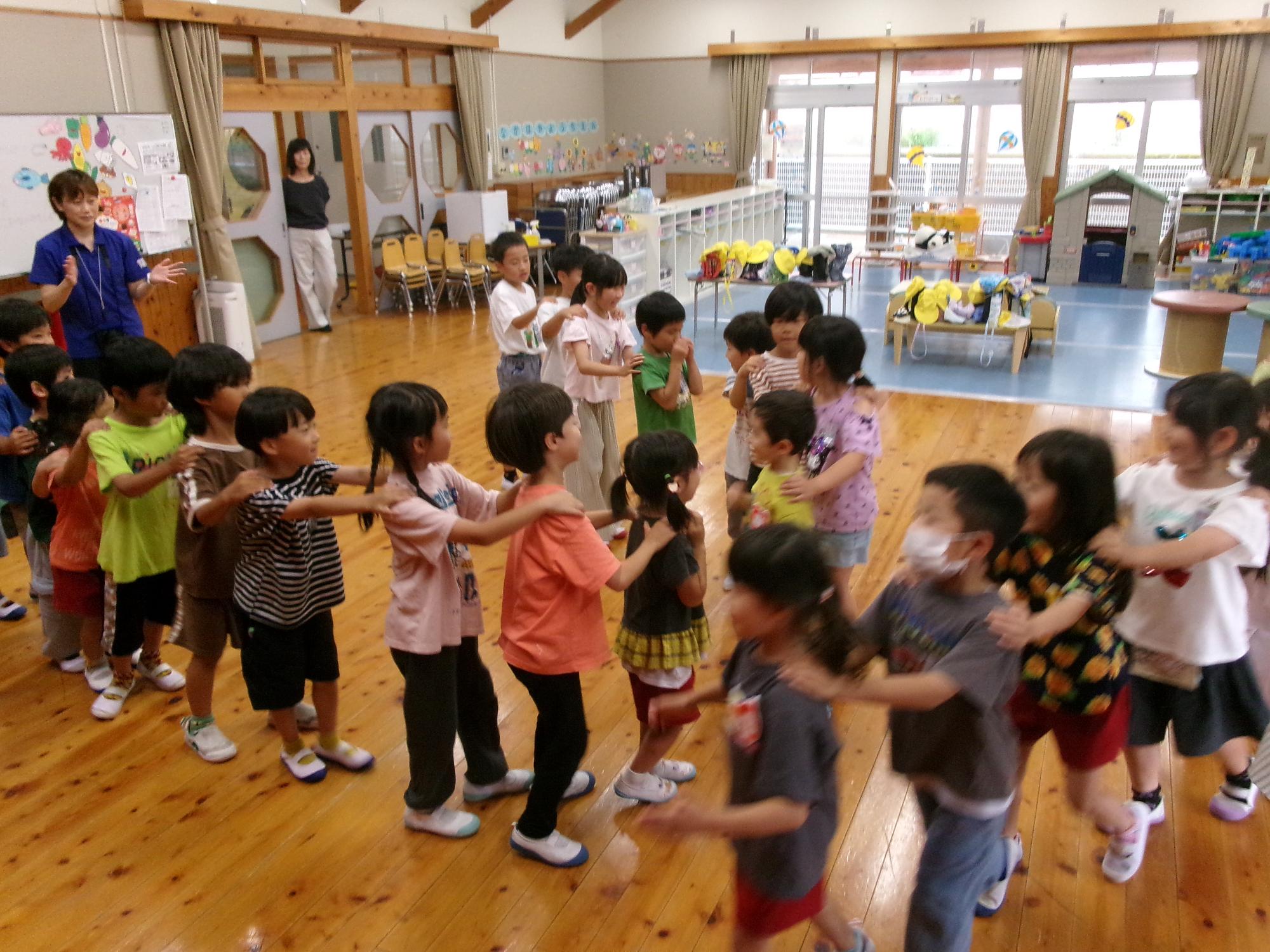 中芳養小学校との交流